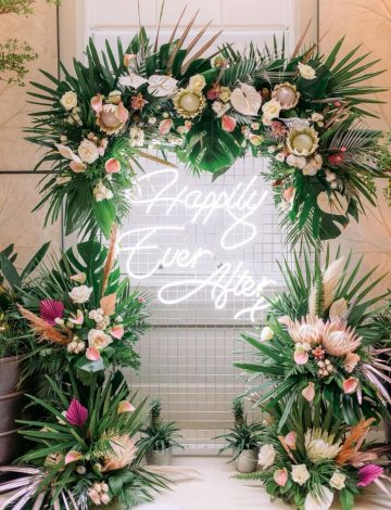 Hire: Happily Ever After LED Neon Light – Cool White