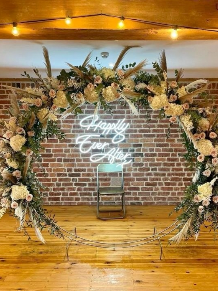 happily-ever-after-floral-wedding-led-neon-light